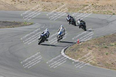 media/Apr-20-2025-AHRMA (Sun) [[393a79c373]]/Race/group 10 early race/Turn 4b/